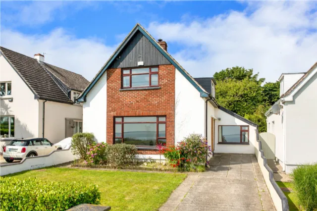 Photo of White Horses, 4 Seafield, Corbawn Lane, Shankill, Co. Dublin, D18 RH27