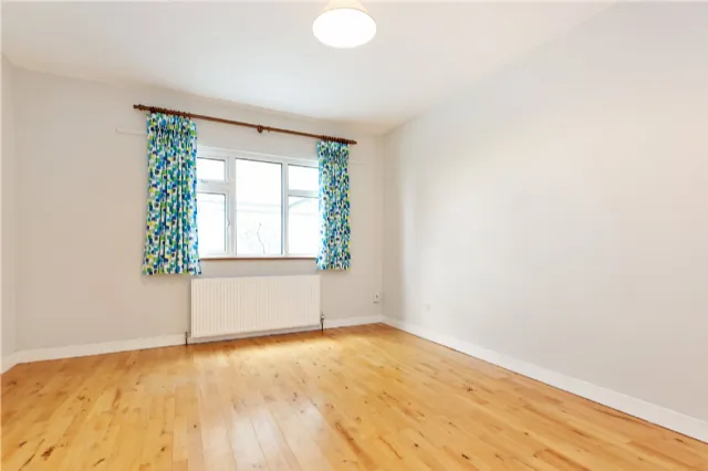 Photo of White Horses, 4 Seafield, Corbawn Lane, Shankill, Co. Dublin, D18 RH27