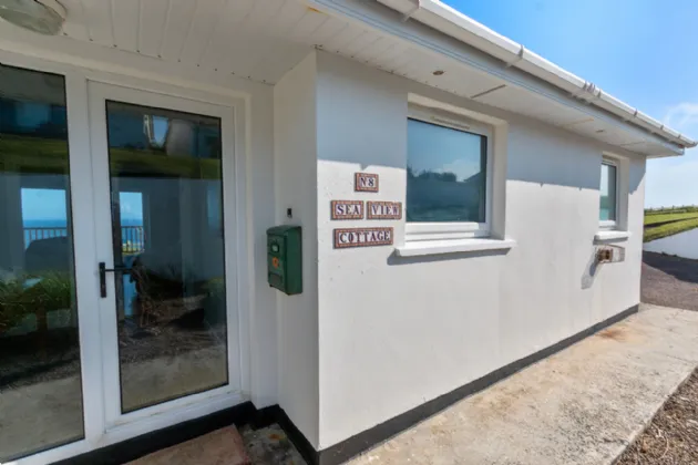 Photo of 8 Sea View Cottage, Ballinglanna, Clonakilty, Co Cork, P85 A248