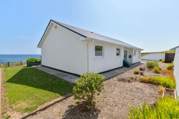 Photo of 8 Sea View Cottage, Ballinglanna, Clonakilty, Co Cork, P85 A248