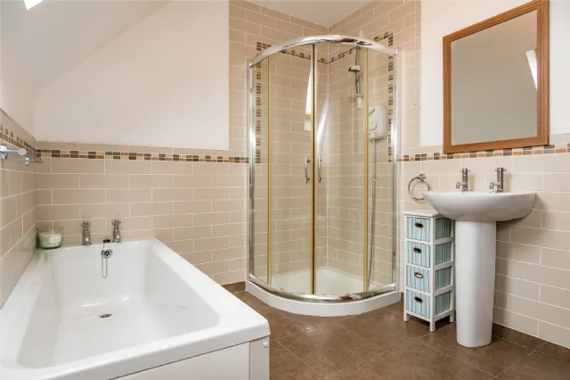 Photo of Ballycollin Upper, Kilcormac, Co Offaly, R42R729