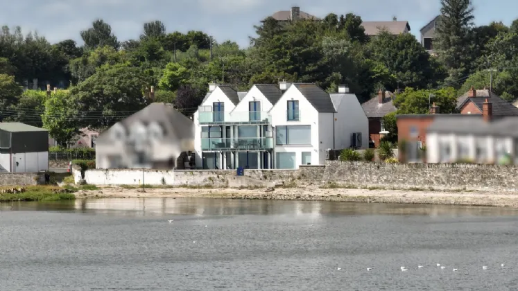 Photo of Sea Beach House, Sandymount, Blackrock, County Louth, A91N274