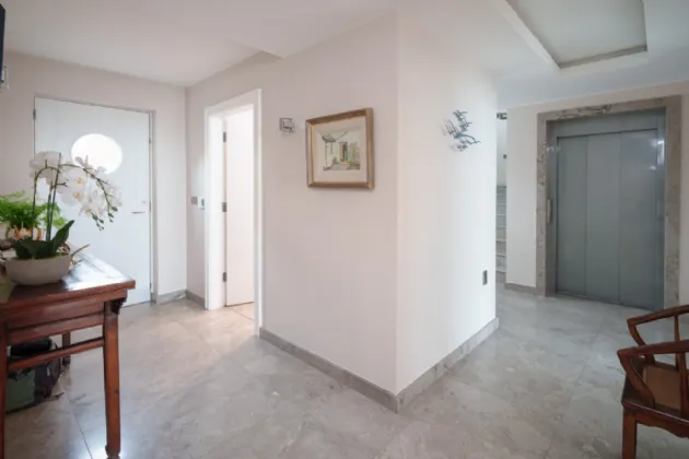 Photo of Sea Beach House, Sandymount, Blackrock, County Louth, A91N274