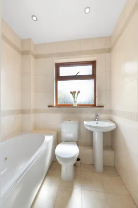 Photo of 33 Hermitage Road, Lucan, Co. Dublin, K78 HE37