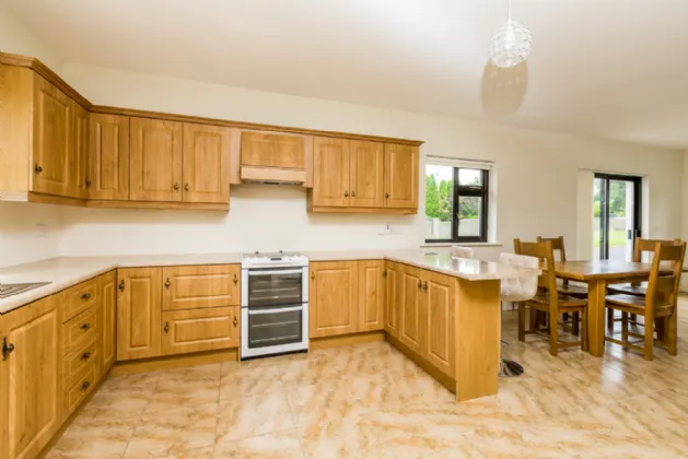 Photo of Killinordanbeg, Scramogue, Co. Roscommon, F42F656