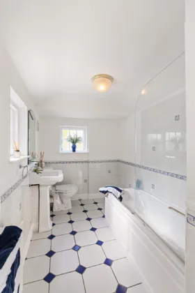 Photo of 11 The Crescent, Clontarf, Dublin 3, D03PP29