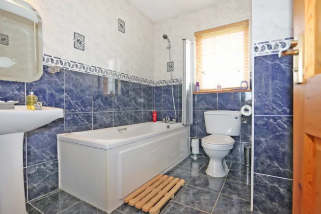 Photo of 21 Ballycasey Close, Shannon, Co Clare, V14 F208