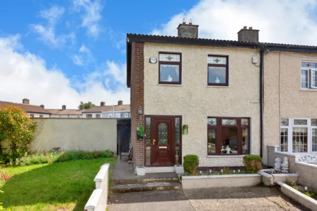 Photo of 18 Donomore Avenue, Killinarden, Tallaght, Dublin 24, D24 H5W4