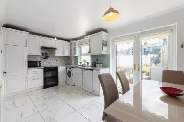 Photo of 18 Donomore Avenue, Killinarden, Tallaght, Dublin 24, D24 H5W4