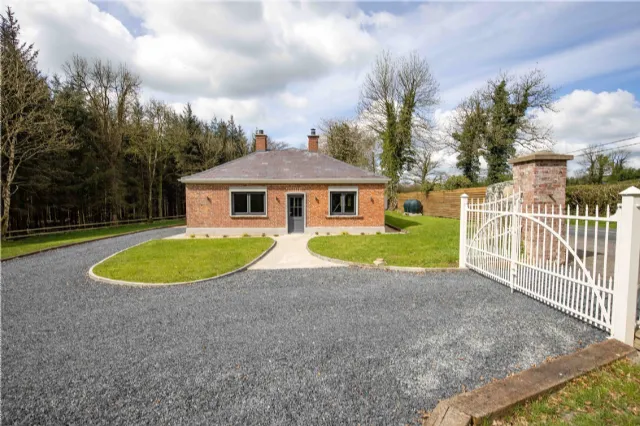 Photo of Gate Lodge, Monage, Dartrey, Cootehill, Co. Monaghan, H16 Y972