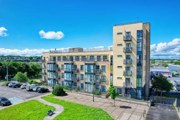 Photo of 5 Harbour Point, Market Square, Longford, N39 W520