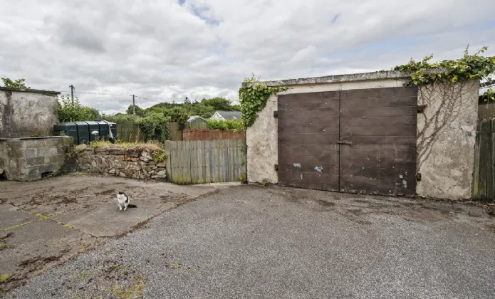 Photo of Sleveen, Kill Village, Co Waterford, X42DH42