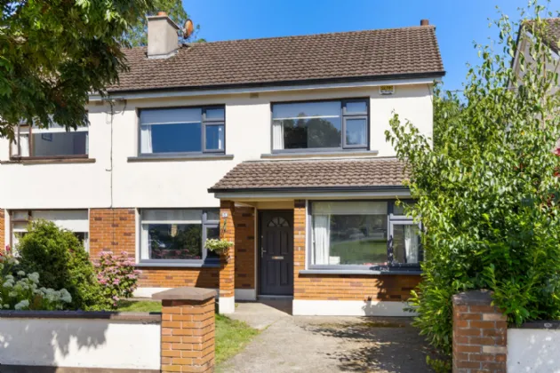 Photo of 35 Hazelwood, Shankill, Dublin 18, D18 YV08