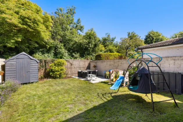 Photo of 35 Hazelwood, Shankill, Dublin 18, D18 YV08