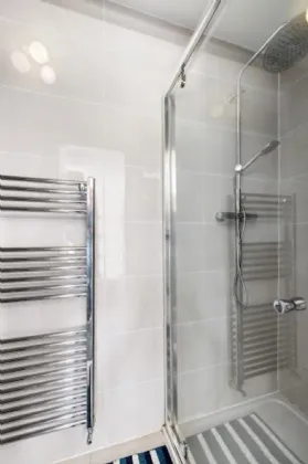 Photo of 35 Hazelwood, Shankill, Dublin 18, D18 YV08