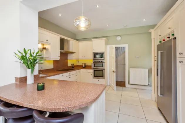 Photo of 4 Anglesea Road, Ballsbridge, Dublin 4, D04 N2A4