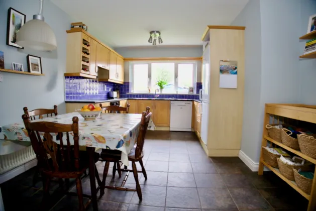 Photo of 10 Woodville Crescent, Woodville Grange, Athlone, Co Westmeath, N37 K2F7