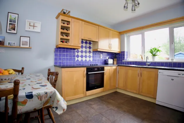 Photo of 10 Woodville Crescent, Woodville Grange, Athlone, Co Westmeath, N37 K2F7