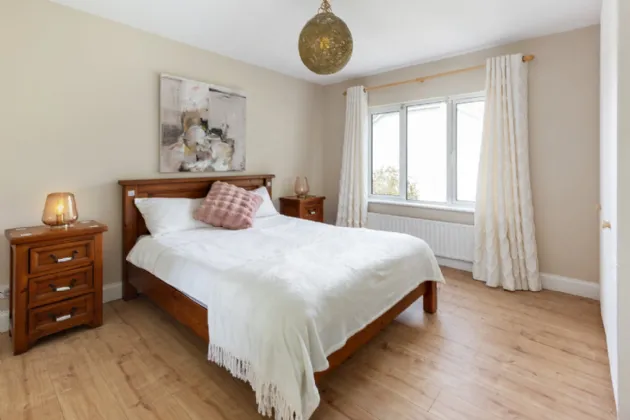 Photo of 12 Chesterfield Grove, Castleknock, Dublin 15, D15 EWH5