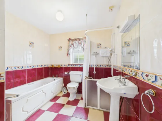 Photo of Coole Lodge, Francis Street, Ennis, Co Clare, V95 DY65