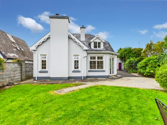 Photo of Coole Lodge, Francis Street, Ennis, Co Clare, V95 DY65