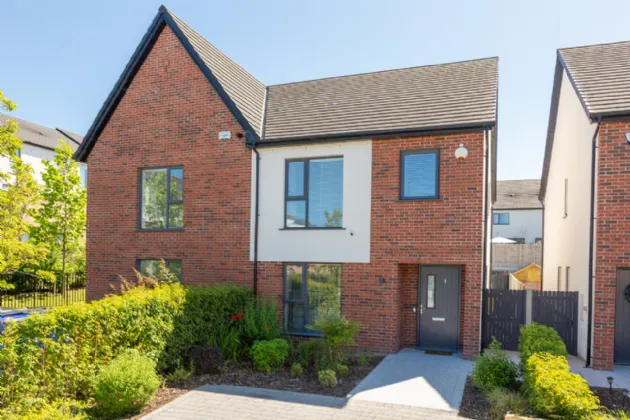 Photo of 25 Graydon Road, Main Street, Newcastle, Co.Dublin, D22 Y1Y5