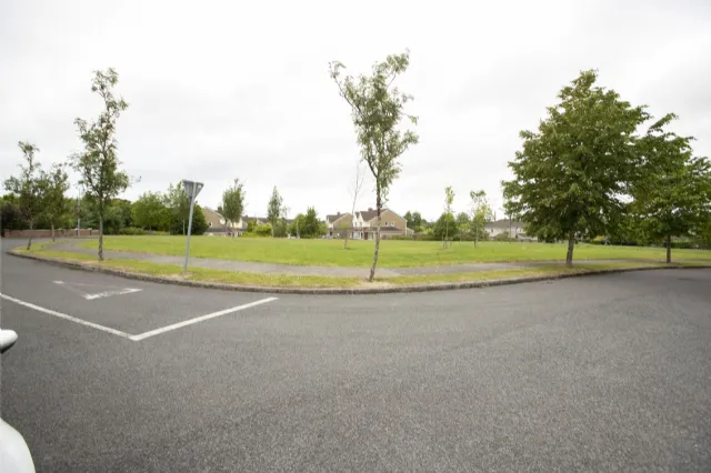 Photo of 25 The Crescent, Lakepoint, Mullingar, Co. Westmeath, N91H6P0