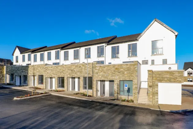 Photo of 3 Bed Duplex Apartment, Cnocan na Craoibhe, Clybaun Road, Galway