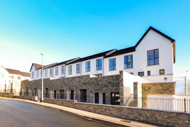 Photo of 2 Bed Duplex Apartment, Cnocan na Craoibhe, Clybaun Road, Galway