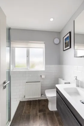 Photo of 17 Elm Mount Park, Beaumont, Dublin 9, D09 RK70