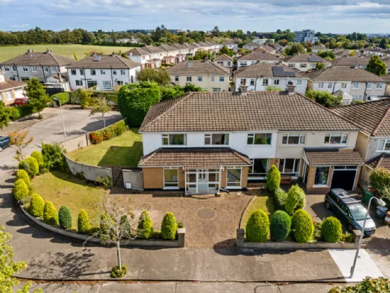 Photo of 50 Walnut Avenue, Courtlands, Drumcondra, Dublin 9, D09 X0W4