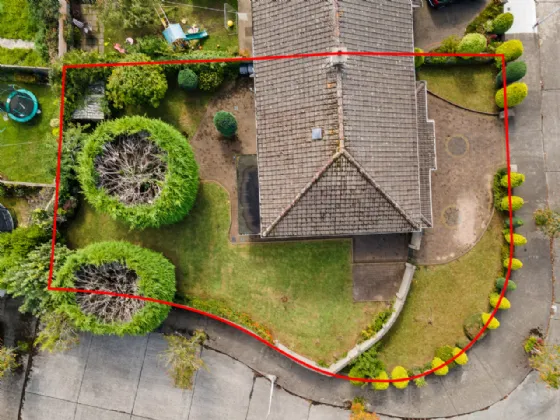 Photo of 50 Walnut Avenue, Courtlands, Drumcondra, Dublin 9, D09 X0W4