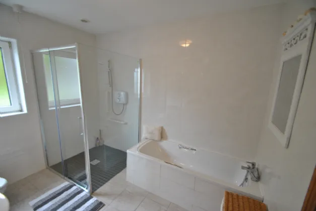 Photo of Coolarra, Parkmore, Roscrea, Co Tipperary, E53 KD93