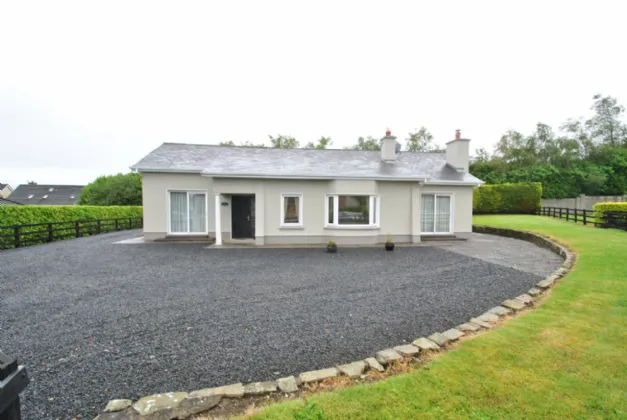 Photo of Coolarra, Parkmore, Roscrea, Co Tipperary, E53 KD93