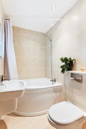 Photo of Heron Lodge, Petty Lane, Sandymount, Dublin 4, D04 T2R6