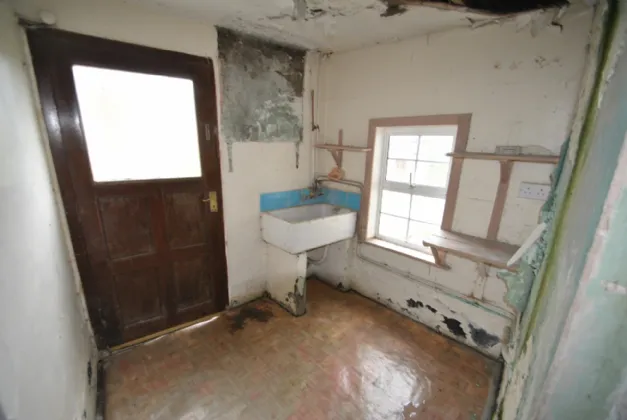 Photo of Main St, Shinrone, Birr, Co. Offaly, R42 N5F2