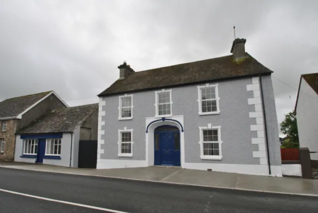 Photo of Main St, Shinrone, Birr, Co. Offaly, R42 N5F2