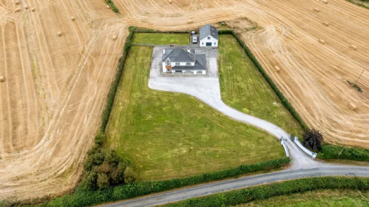 Photo of Fairyhouse Lodge, Mullinam Lane, Mullinam, Dublin 15, D15 CP2V