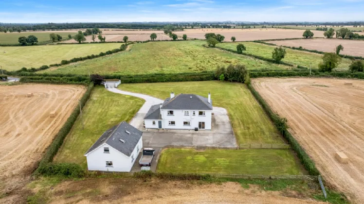 Photo of Fairyhouse Lodge, Mullinam Lane, Mullinam, Dublin 15, D15 CP2V