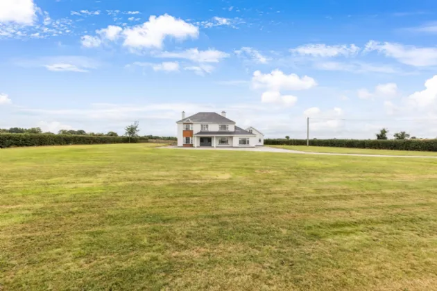 Photo of Fairyhouse Lodge, Mullinam Lane, Mullinam, Dublin 15, D15 CP2V