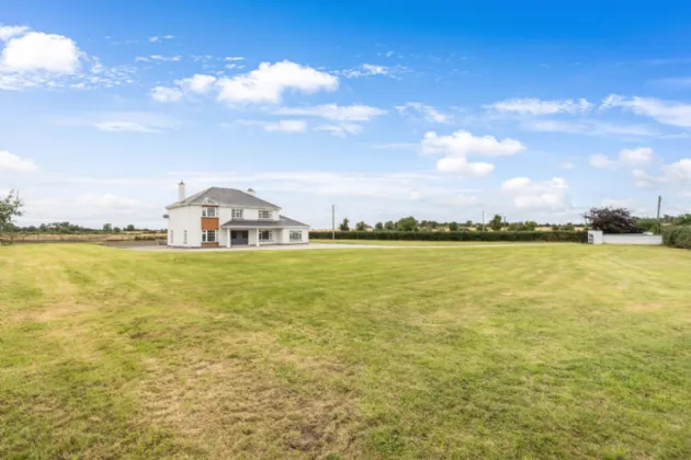 Photo of Fairyhouse Lodge, Mullinam Lane, Mullinam, Dublin 15, D15 CP2V