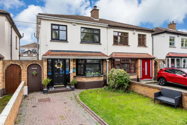 Photo of 13 Oak Green, Royal Oak, Santry, Dublin 9, D09 H9E4