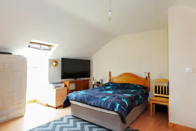 Photo of Londis, Church Street, Glenamaddy, Co. Galway, F45CD85