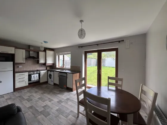 Photo of 14 Bishops Avenue, The Steeples, Cashel, Co Tipperary, E25V054