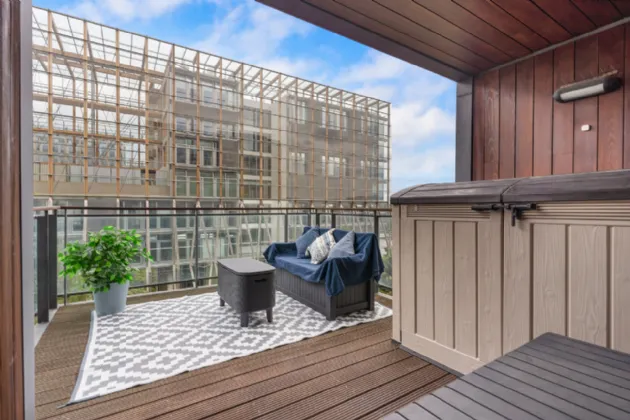 Photo of 18 The Bay, Elmpark, Merrion Road, Dublin 4, D04 XK66