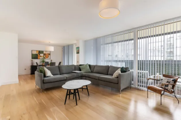 Photo of 18 The Bay, Elmpark, Merrion Road, Dublin 4, D04 XK66