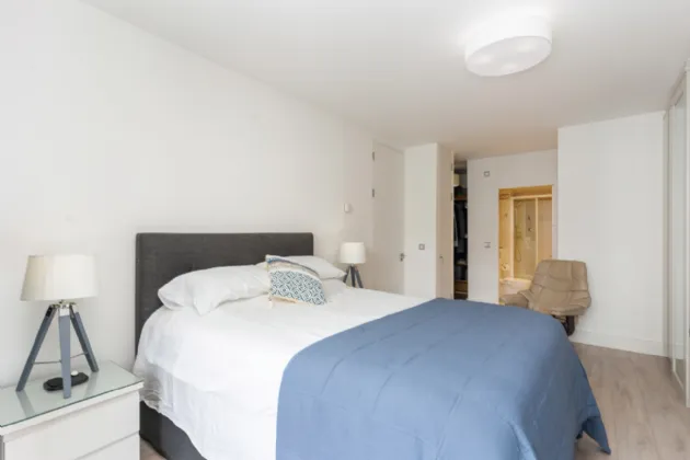 Photo of 18 The Bay, Elmpark, Merrion Road, Dublin 4, D04 XK66