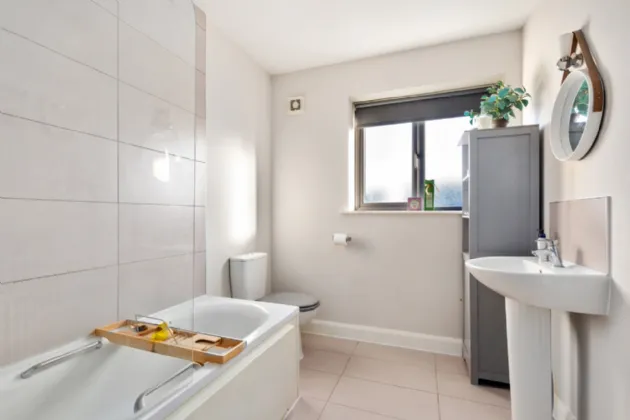 Photo of 25 Elder Heath View, Kiltipper, Dublin 24, D24 Y8PN