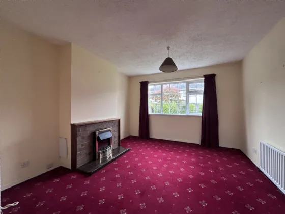 Photo of 15 Prior Park Hill, Clonmel, Co Tipperary, E91V663