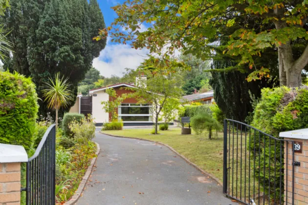 Photo of 39 Castle Park, Monkstown, Blackrock, Co. Dublin, A94 X752